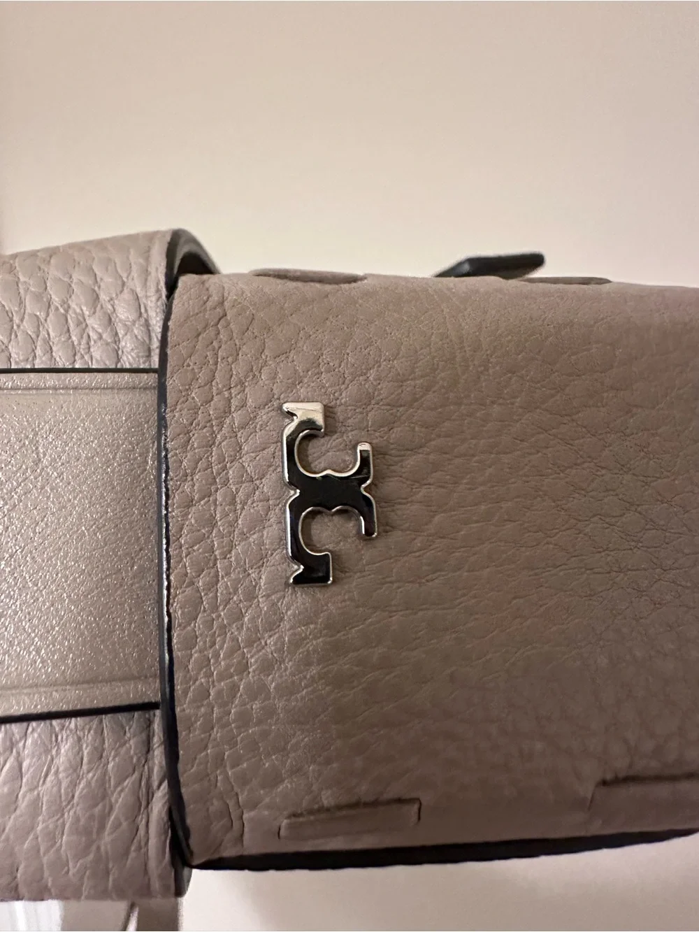 Tory Burch Gemini Link Taupe Leather Shoulder Bag Purse with Silver Hardware